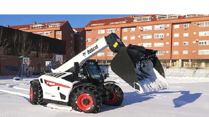 Bobcat colaboró en la retirada de nieve
